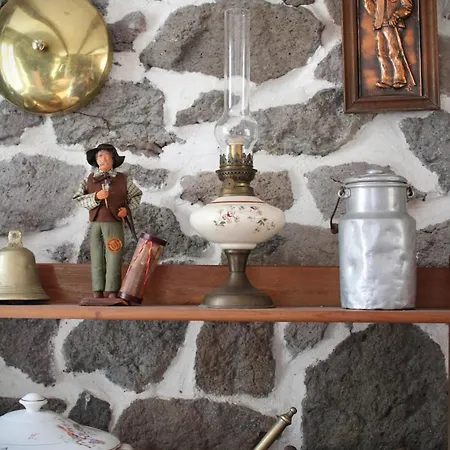 Hébergement de vacances De Caractère Au Pied Du Puy Mary