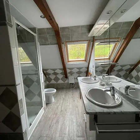 De Caractere Au Pied Du Puy Mary Σπίτι διακοπών *