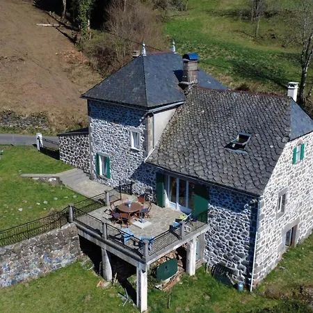 Hébergement de vacances De Caractère Au Pied Du Puy Mary