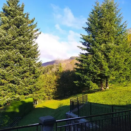 Hébergement de vacances De Caractère Au Pied Du Puy Mary *