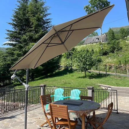 De Caractère Au Pied Du Puy Mary Hébergement de vacances Le Falgoux