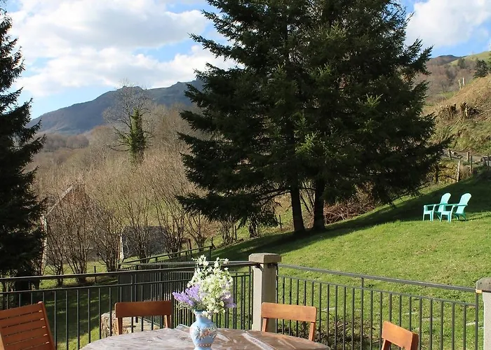 Holiday home De Caractere Au Pied Du Puy Mary *