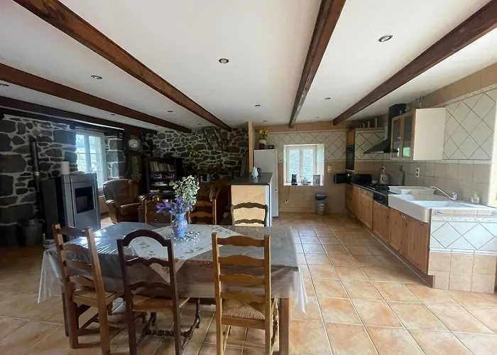 Holiday home De Caractere Au Pied Du Puy Mary *